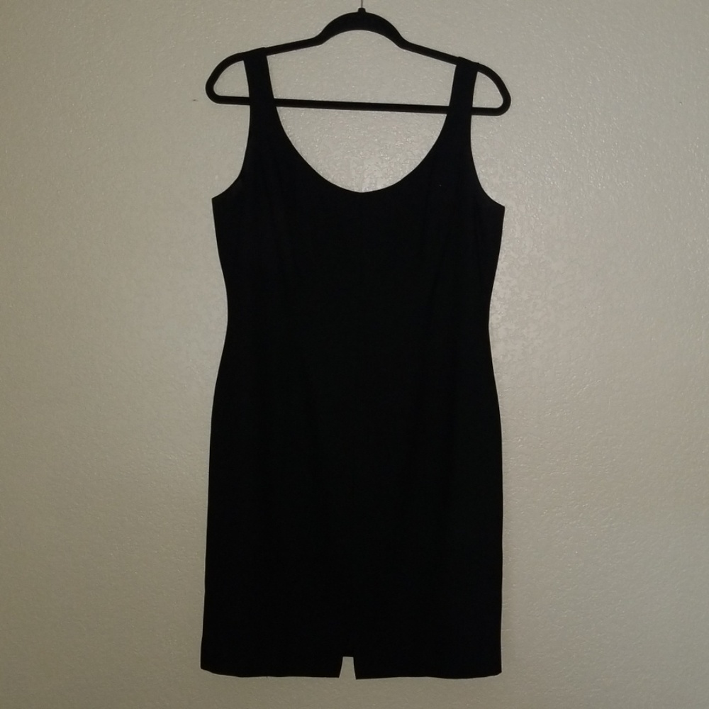 Laundry by Shelli Segal Sleeveless Black Dress